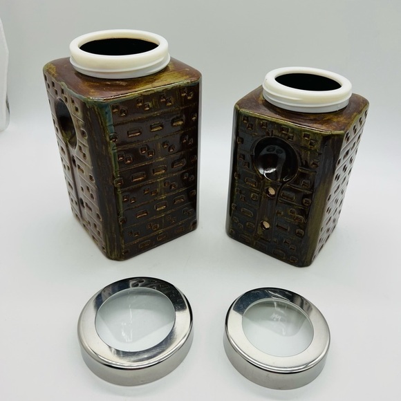 PIER 1 SET OF TWO BROWN GLAZED STONEWARE CANISTERS - Picture 6 of 14